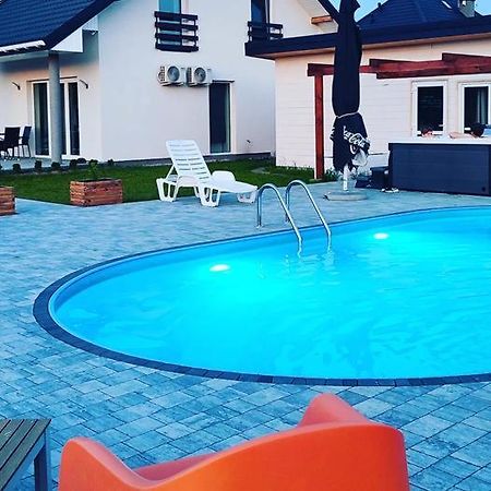 Apartamenty Wilga Z Calorocznym Jacuzzi I Letnim Basenem Luaran gambar