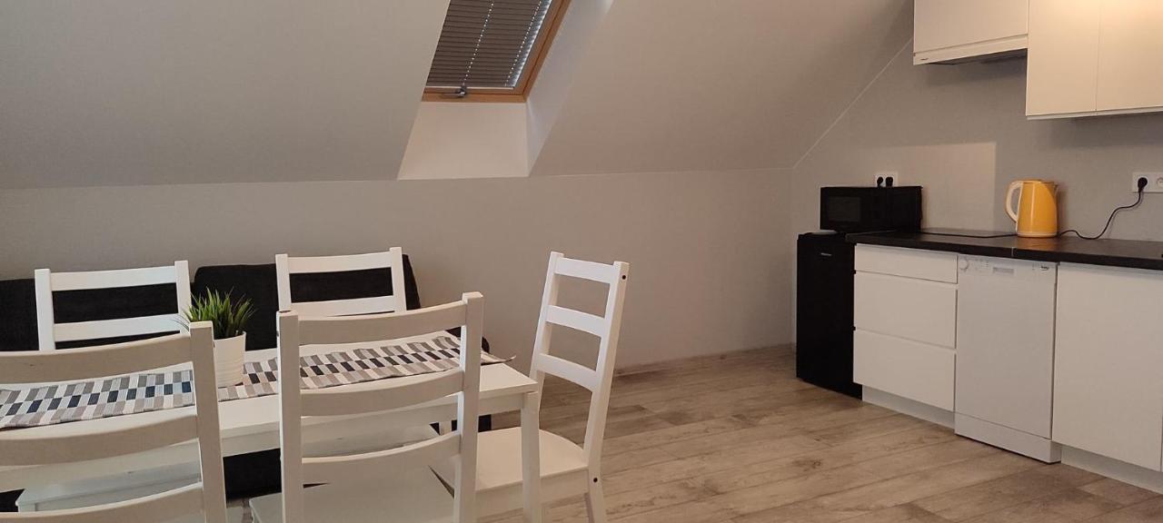 Apartamenty Wilga Z Calorocznym Jacuzzi I Letnim Basenem Luaran gambar