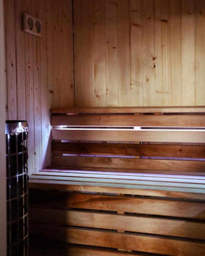 Apartamenty Wilga Z Calorocznym Jacuzzi I Letnim Basenem Luaran gambar