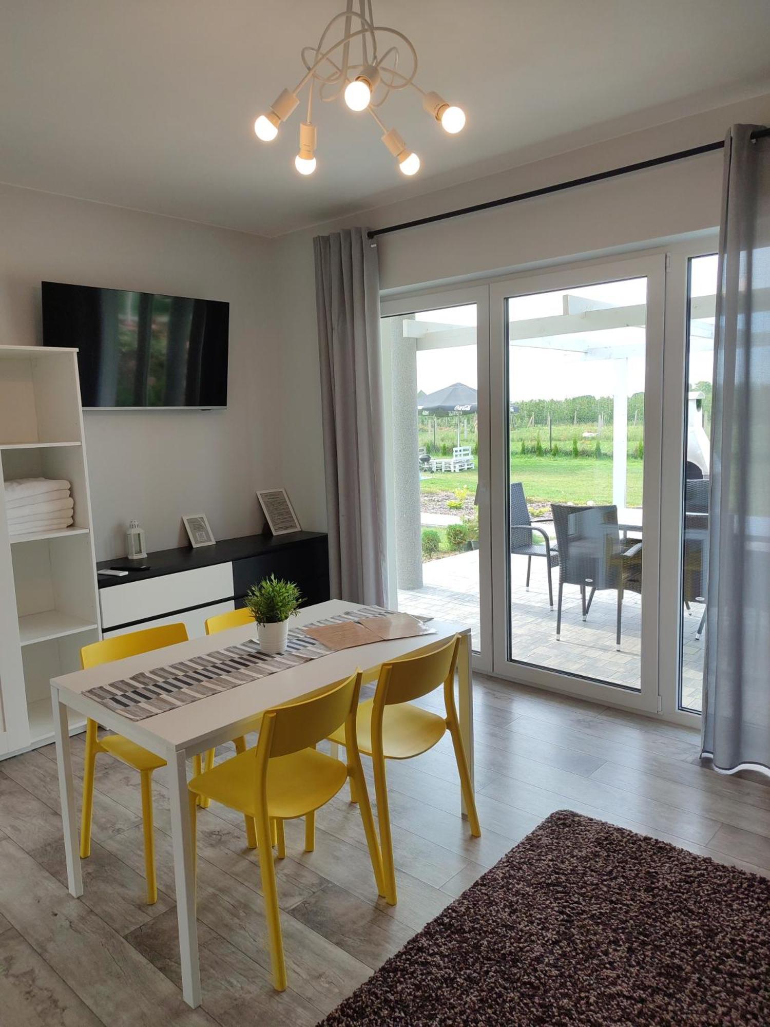 Apartamenty Wilga Z Calorocznym Jacuzzi I Letnim Basenem Bilik gambar
